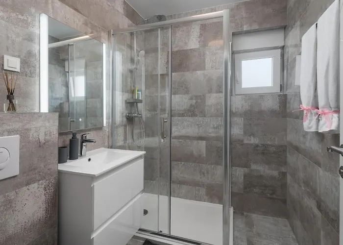 Eos Vila Poljica-Brig